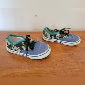 Vans Lace Up Toddler Shoes Size 8.5